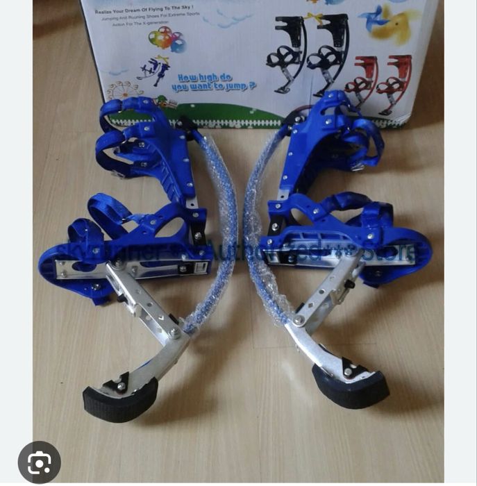 Skyrunner potrivite kangoroo , jumping , picioroange