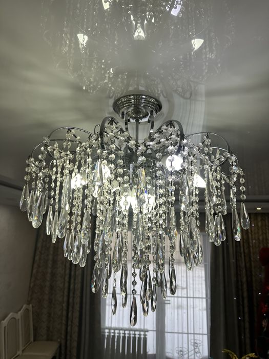 Люстра в гостинную