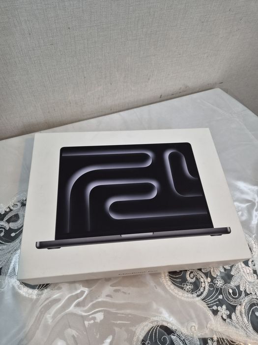 Sirochni sotiladi MacBook pro 14 inch M4 chip