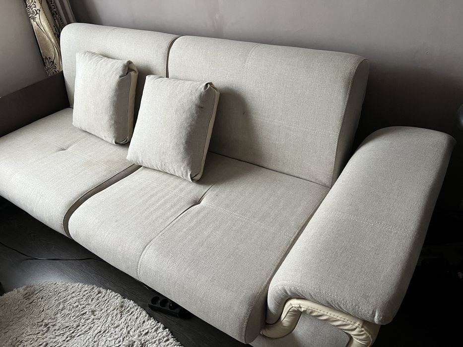 Coltar de dreapta extensibil California