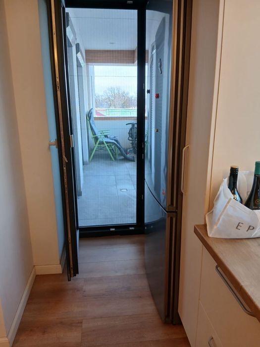 Merita!Apartament cu 3 camere decomandate etaj 2 /7 bloc nou.