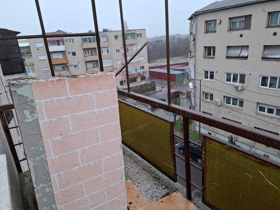 De vanzare apartament cu 2 camere MV I - Vedere 2