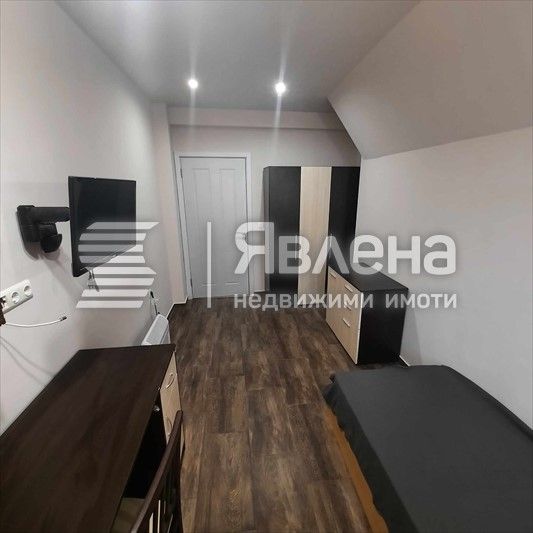 Дава се под наем Двустаен апартамент в Варна, Колхозен пазар - 48 кв.м за 300 € - Снимка #2