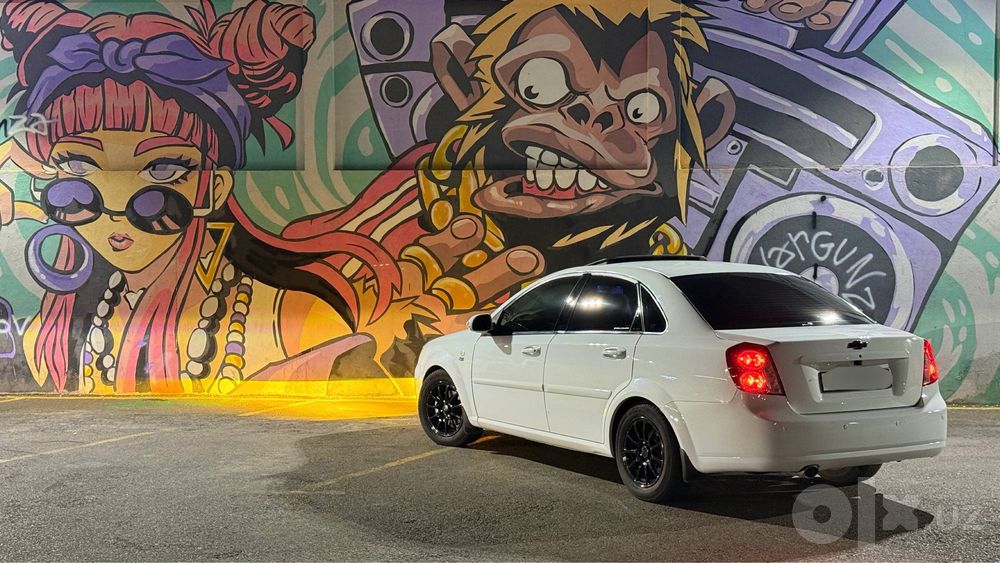 •Lacetti 2013 WHITE ANGEL•