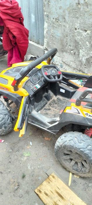 Детский машина  4×4