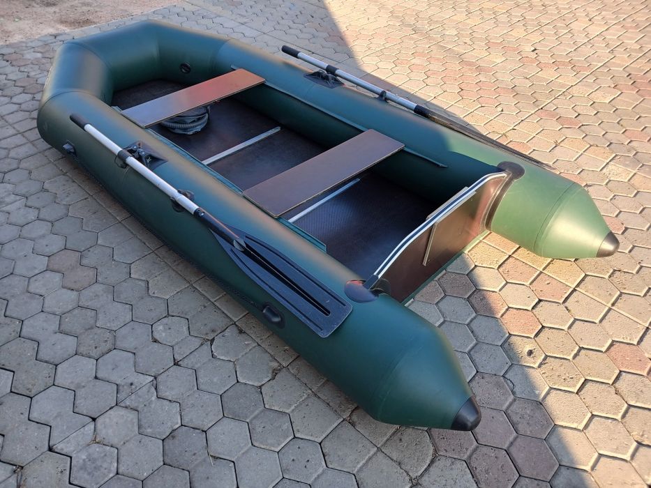 Продам лодку 280