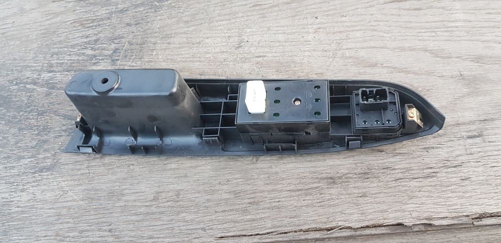 Maner Usa Stanga Sofer Interior Hyundai Getz 93570-1C210
