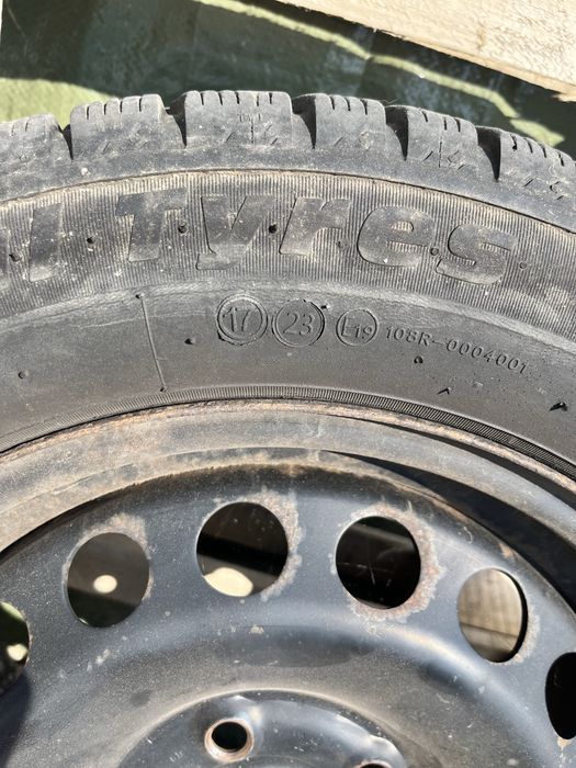 Jante cu anvelope de iarnă golf 6