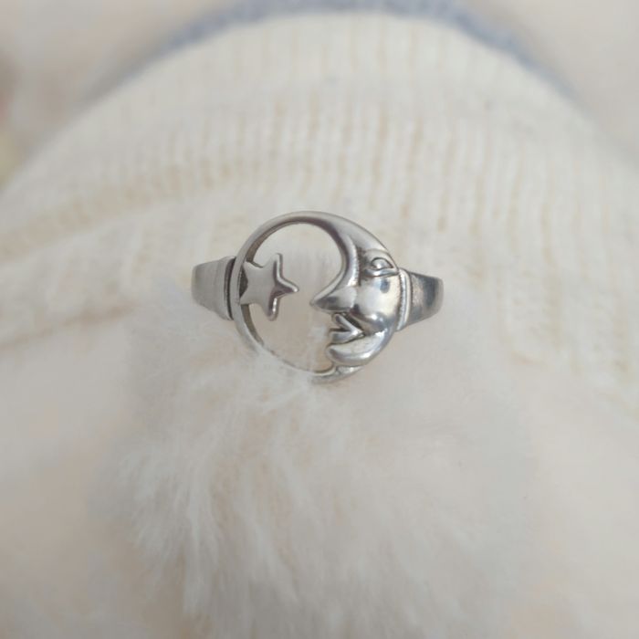 Серебряное кольцо