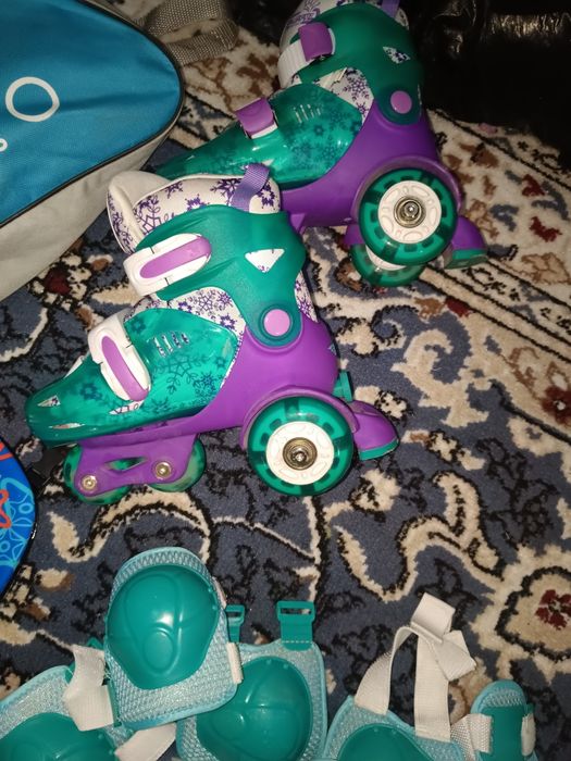 Ролики с предметами безопасности