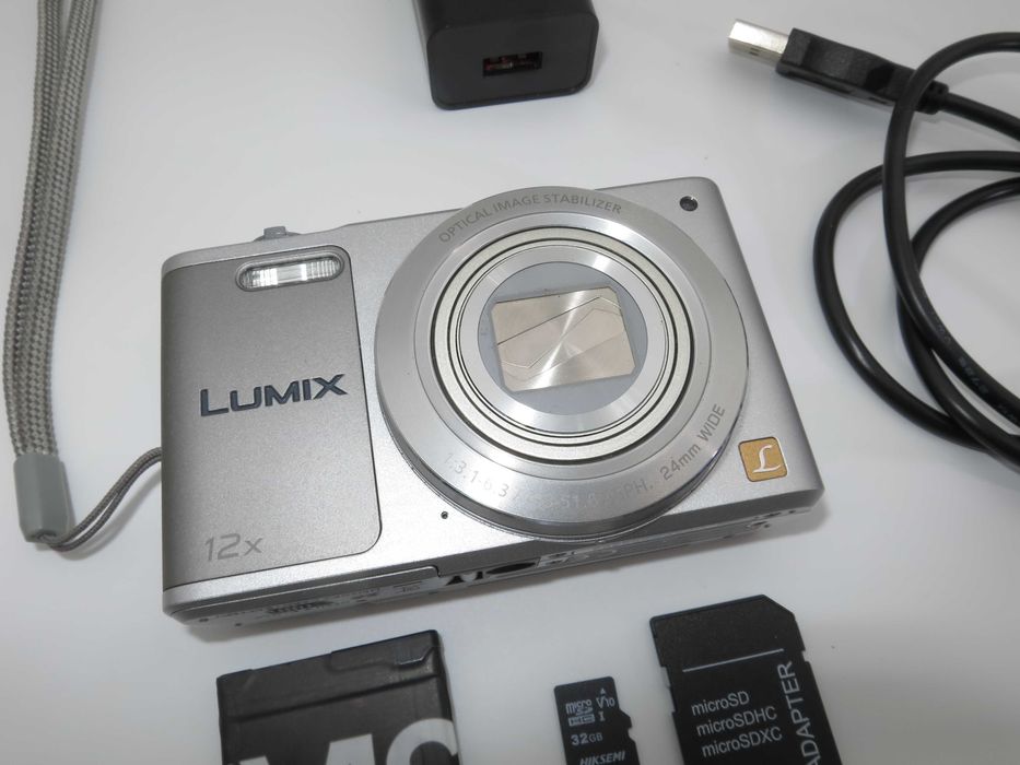 Panasonic Lumix DMC SZ10 ултра компактен цифров фотоапарат със селфи флип екран, дигитална камера с Leica оптика, като нова, работи отлично