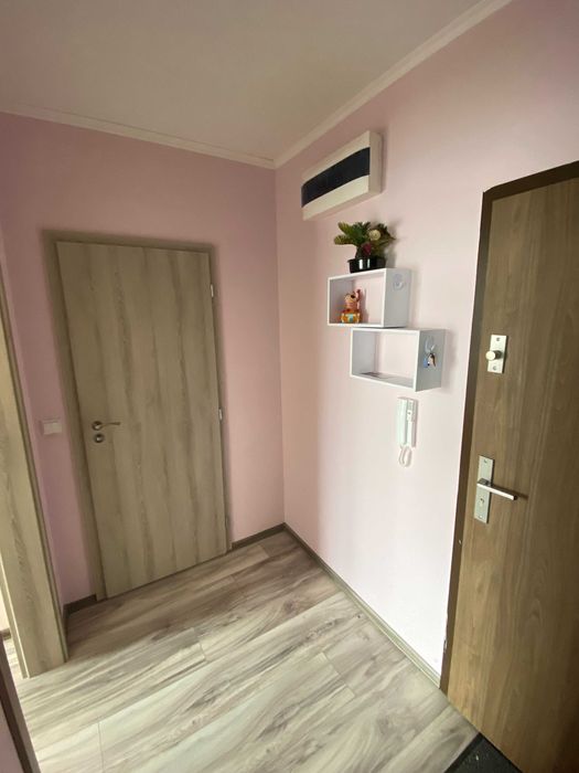 ОТДАВАМ ПОД НАЕМ АППАРТАЕМ