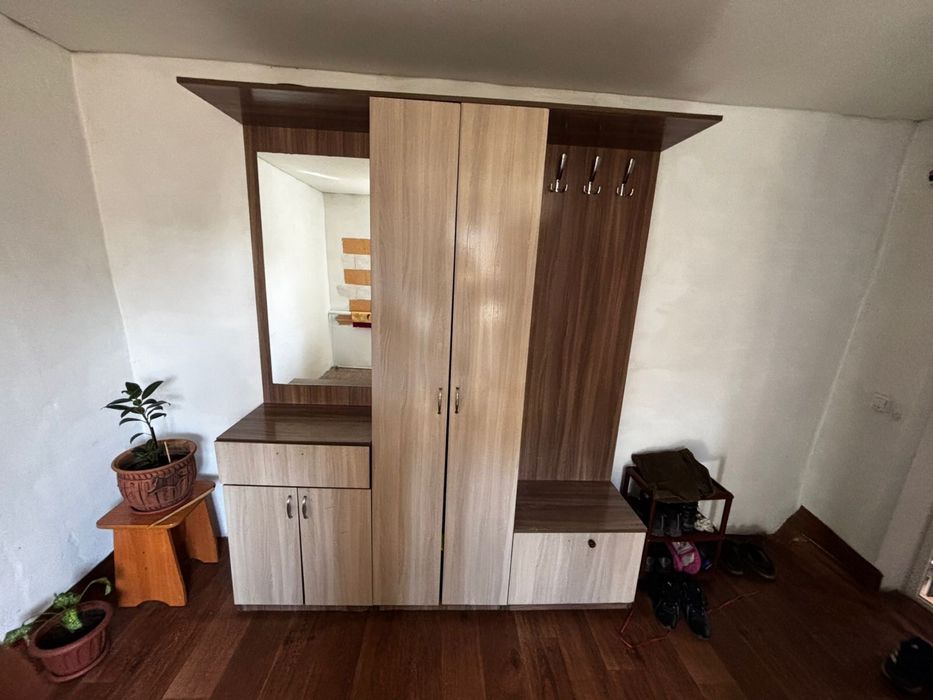 прихожая продам