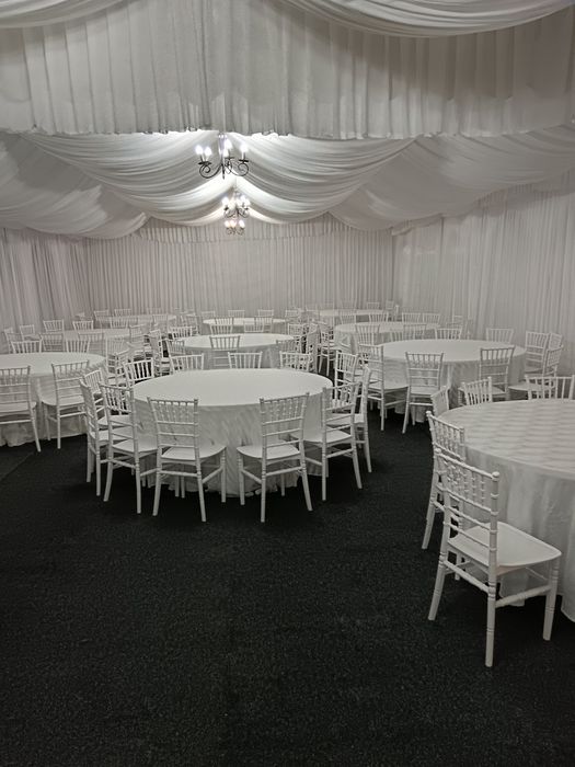 Închiriez corturi profesional