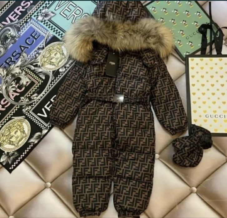 Комбинезон детский  FENDI 1-2-3года новый, мех натуральный