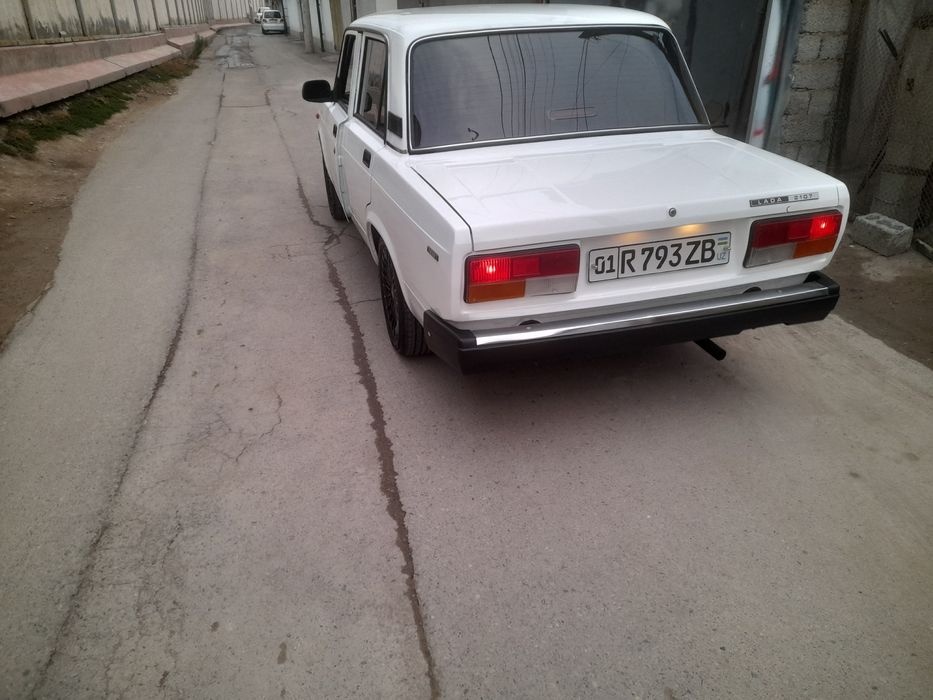 Vaz 2107 sotoladi