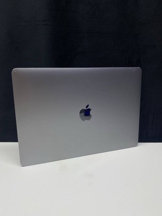 MacBook Pro  13