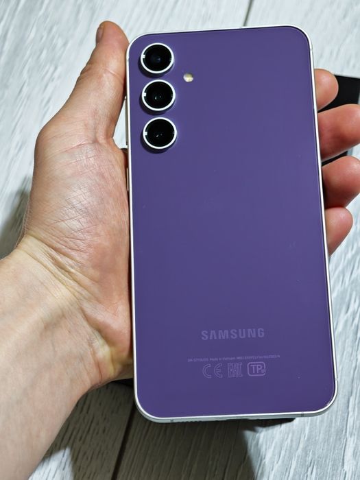 Samsung S23 FE 128 gb Ram 8 5G