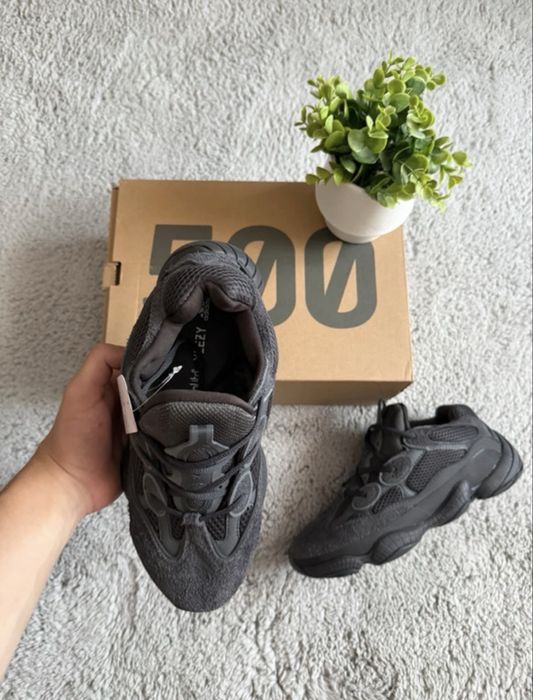 YEEZY 500 Utility Black