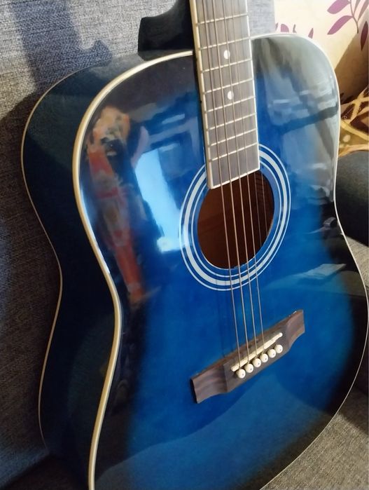 Продавам китара във перфектно състояние