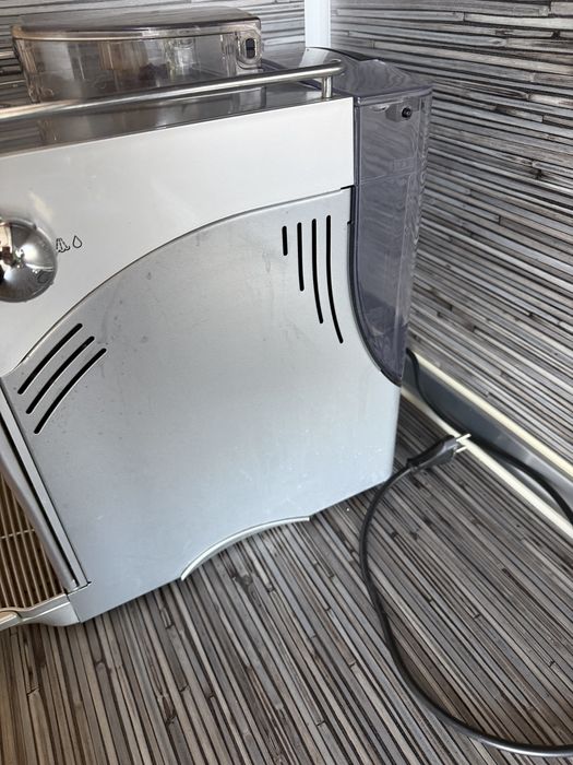 Кафемашина робот Philips Saeco