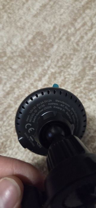 Suport auto telefon cu încărcare wireless