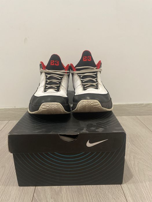 Vând Jordan 4 max aura pentru baschet dar nu am cutia originala