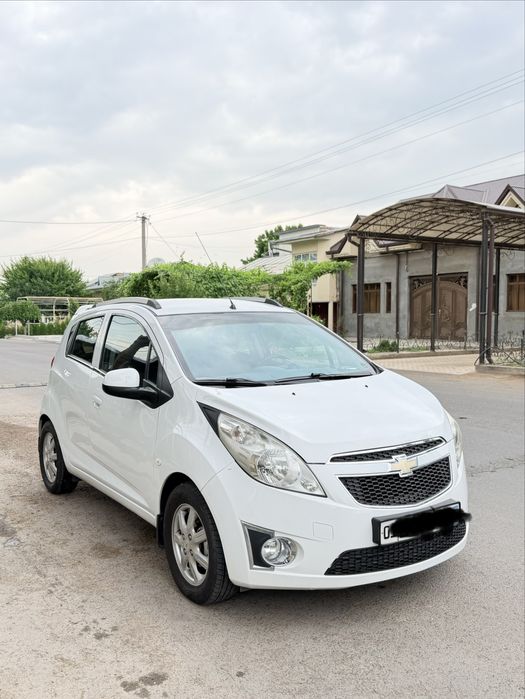 Spark 2pz sotiladi