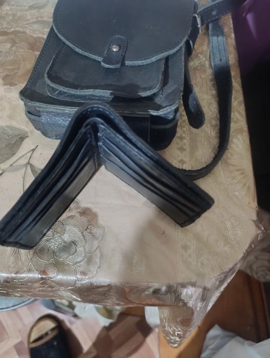 Продам кожаные сумки