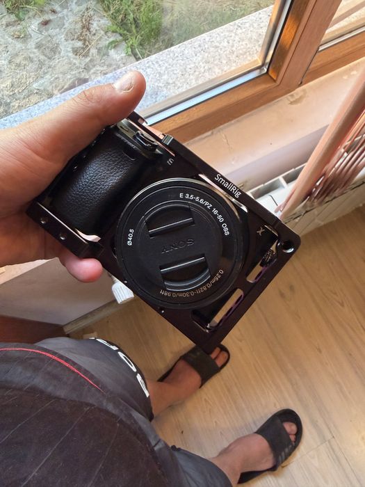 SONY A6400 + китов обектив + smallrig cage