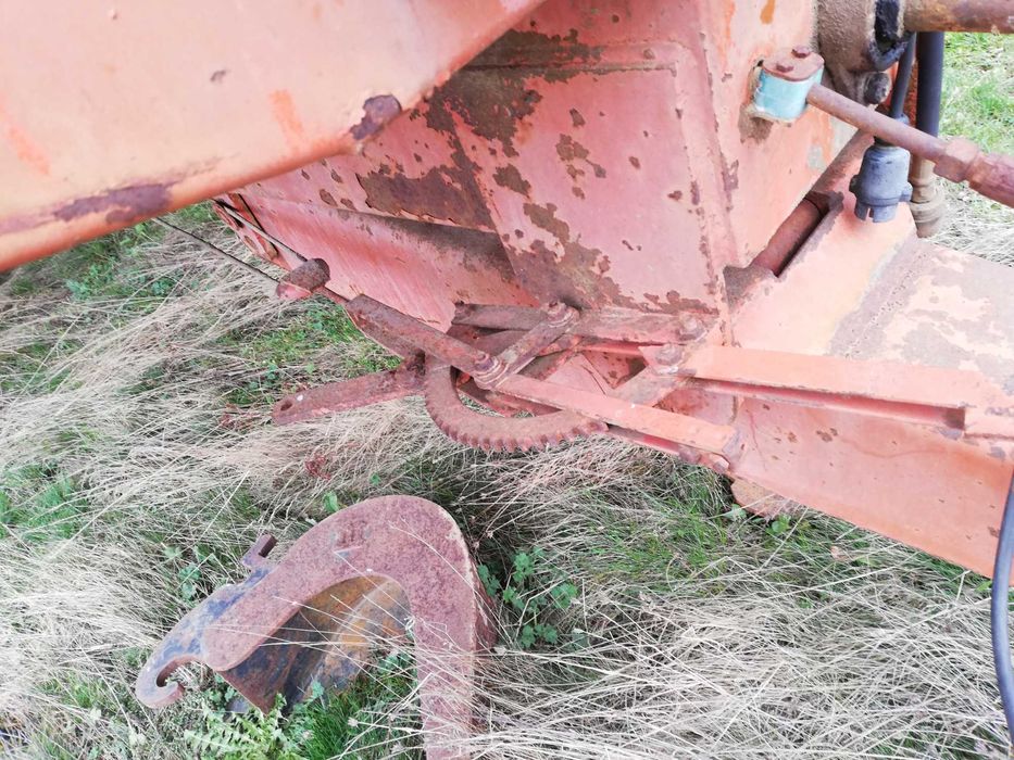 Căruță agricolă nebasculabilă lă 8 tone