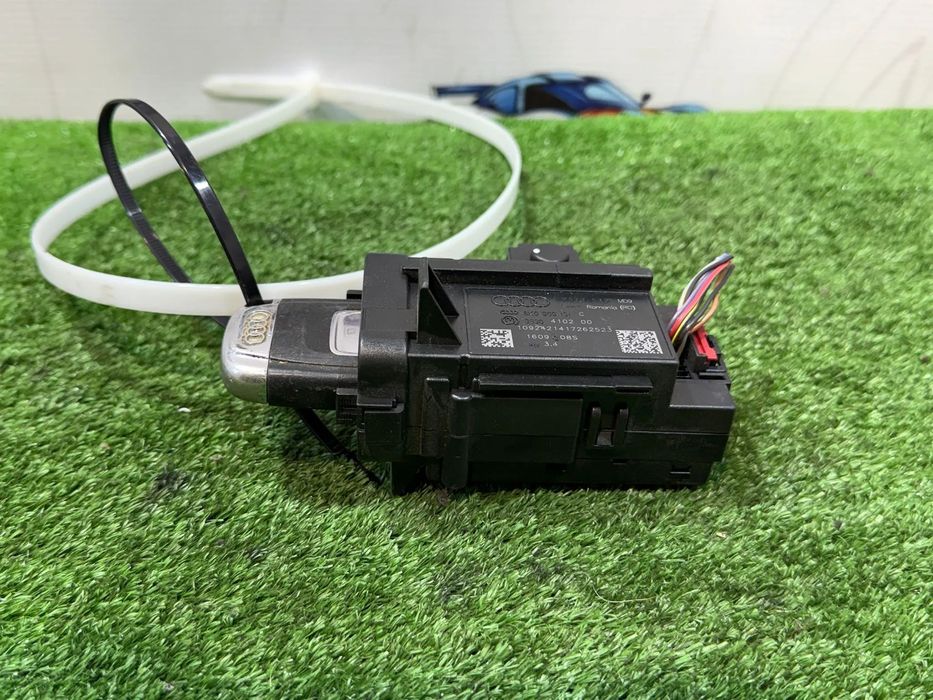 CONTACT CU CHEIE AUDI A4 AVANT 2.0 DIESEL 2009 COD OEM 8K0909131 8K0909131C 2009-2016