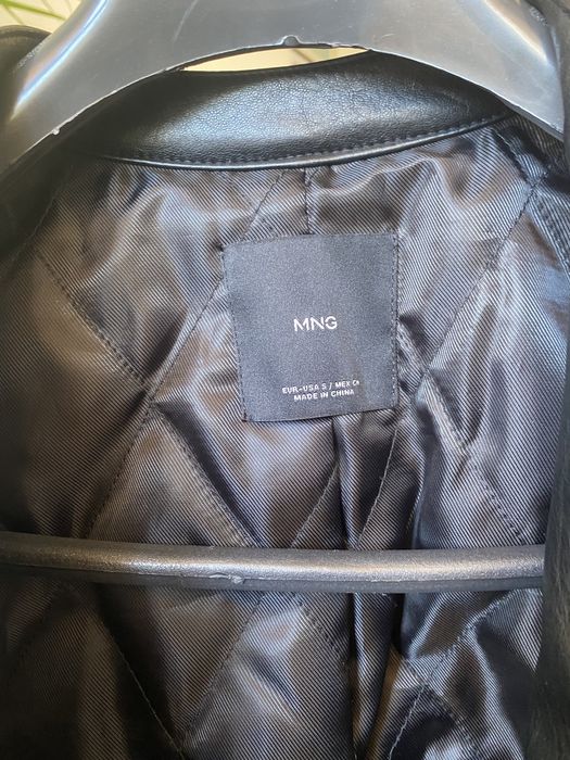 Кожено Яке Mango