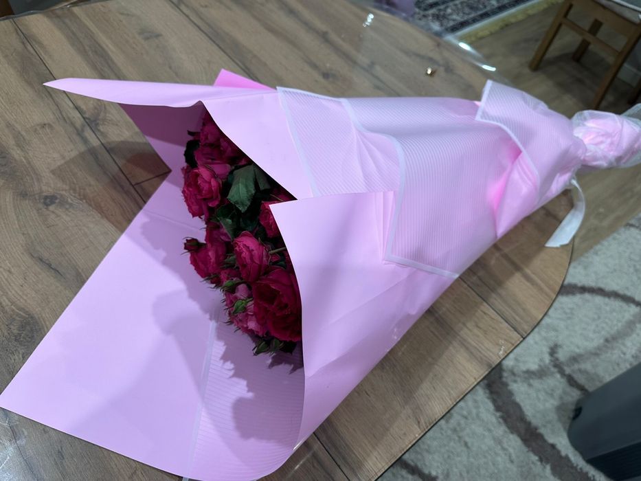 Продам букет из спрей роз . Длинные