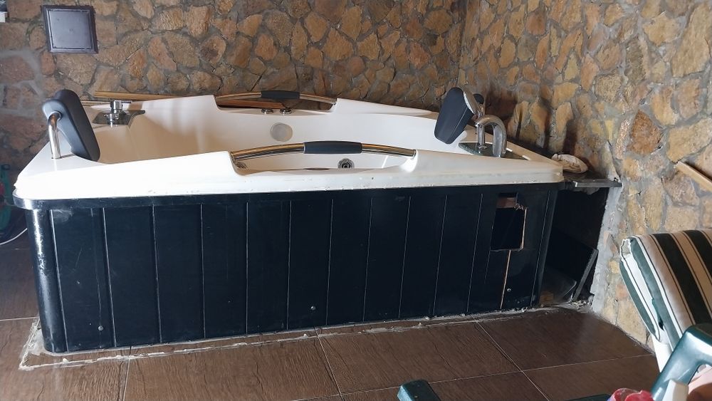 Джакузи продаётся