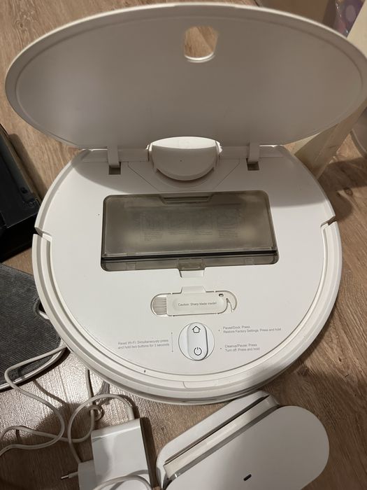 Робот пылесос Mi Robot Vacuum-Mop