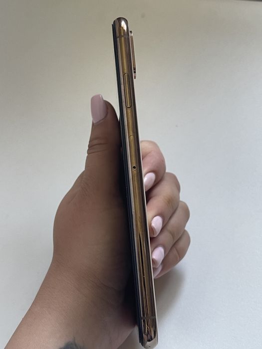 Iphone  xs  max  gold