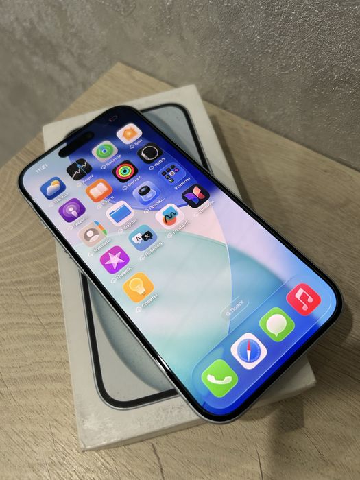 Продам Айфон 15 iphone 15