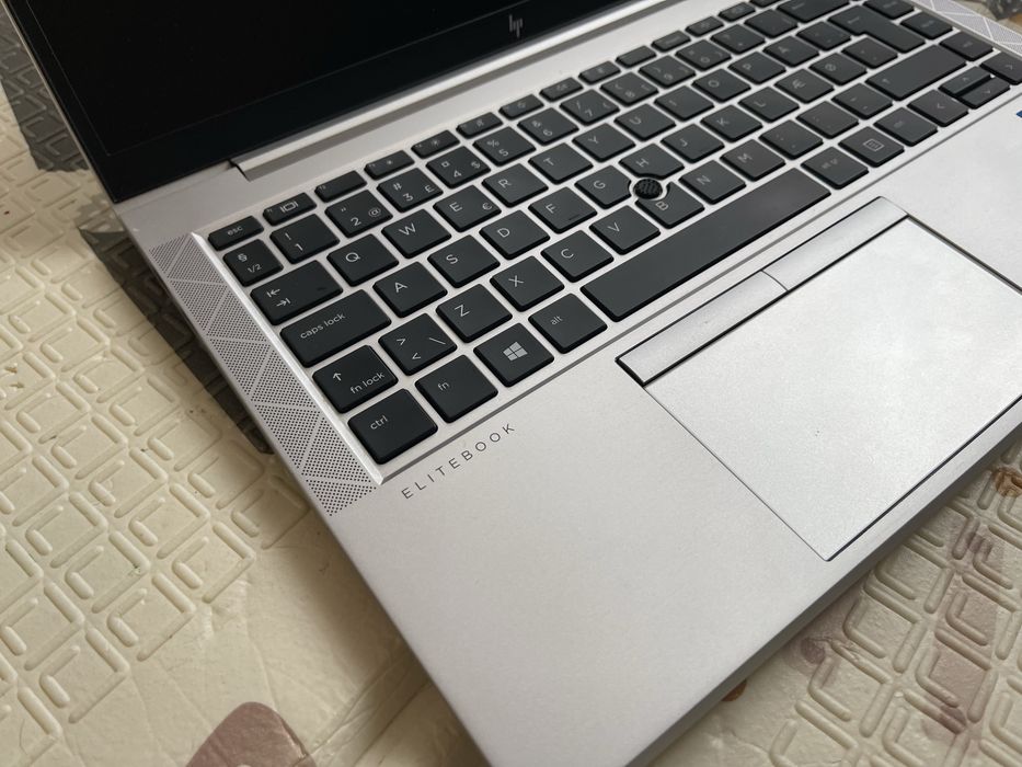 HP Elitebook 840 G8 -като нов