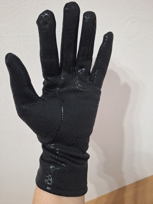 Дамски зимни ръкавици