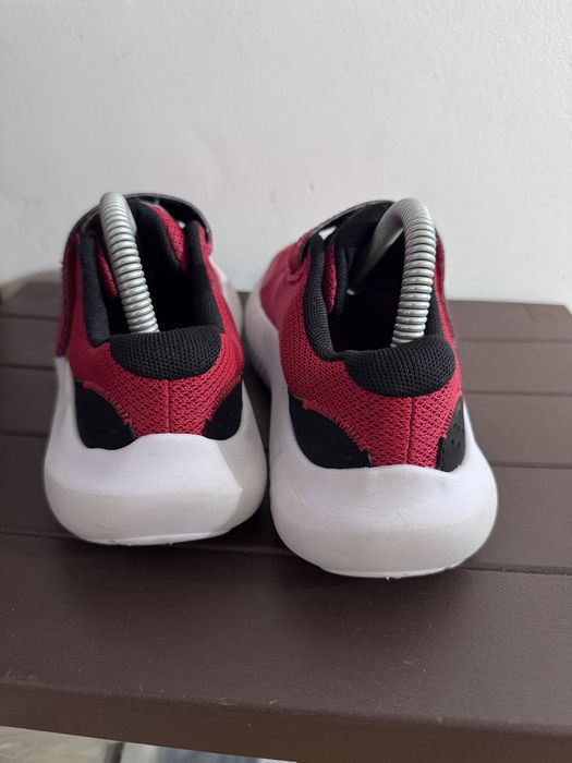 Adidasi under armour 34