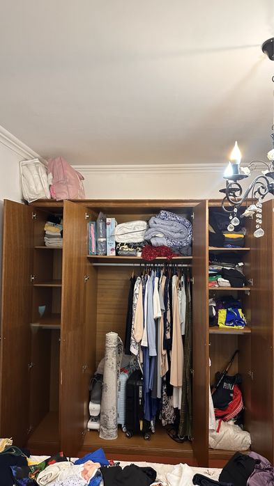 Спальный гарнитур