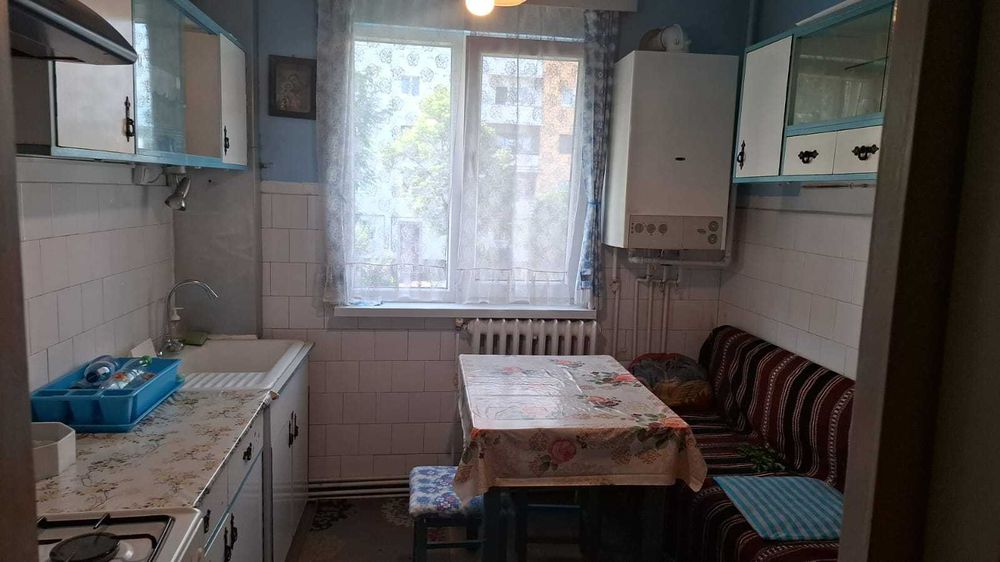 Vand apartament 2 camere Gherla str. Stejarului