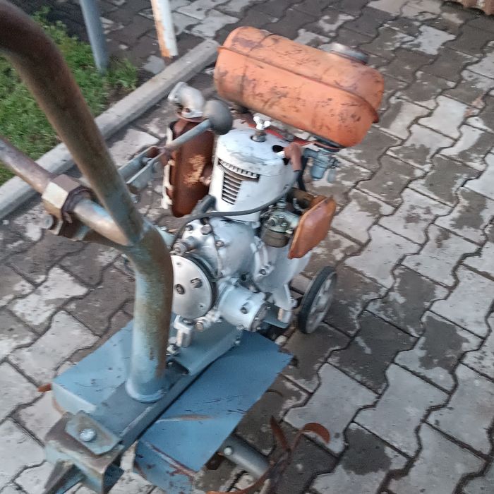 Продам культиватор