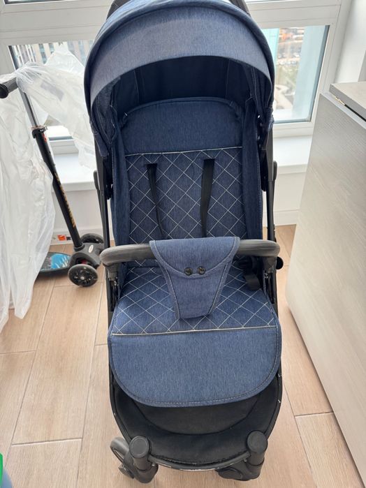 Детская коляска удобная