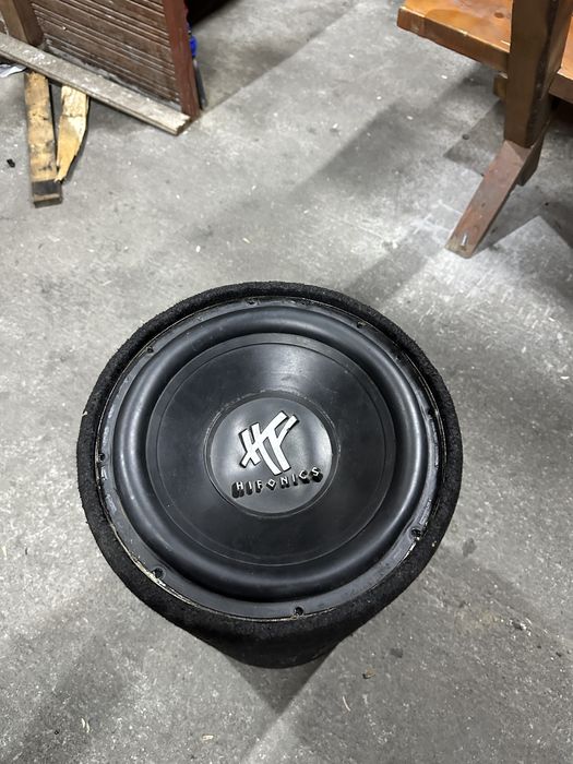 Vand subwoofer hifonics