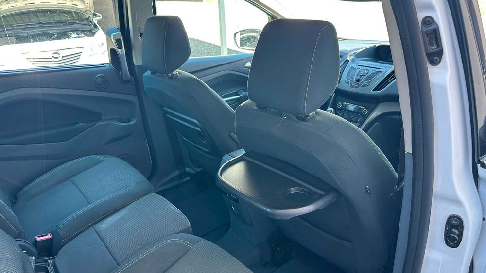 Ford Grand C-Max / 1.6 TDCi 116Cp Euro 5 / An 2014 / 7 Locuri / Clima / Navi