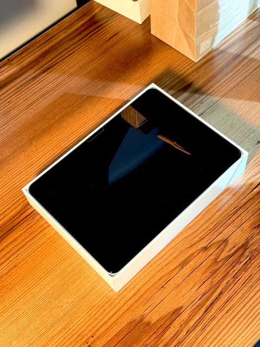 iPad Air 11 M3 128GB Blue + чехол ESR + стекло | идеал | 550$ торг