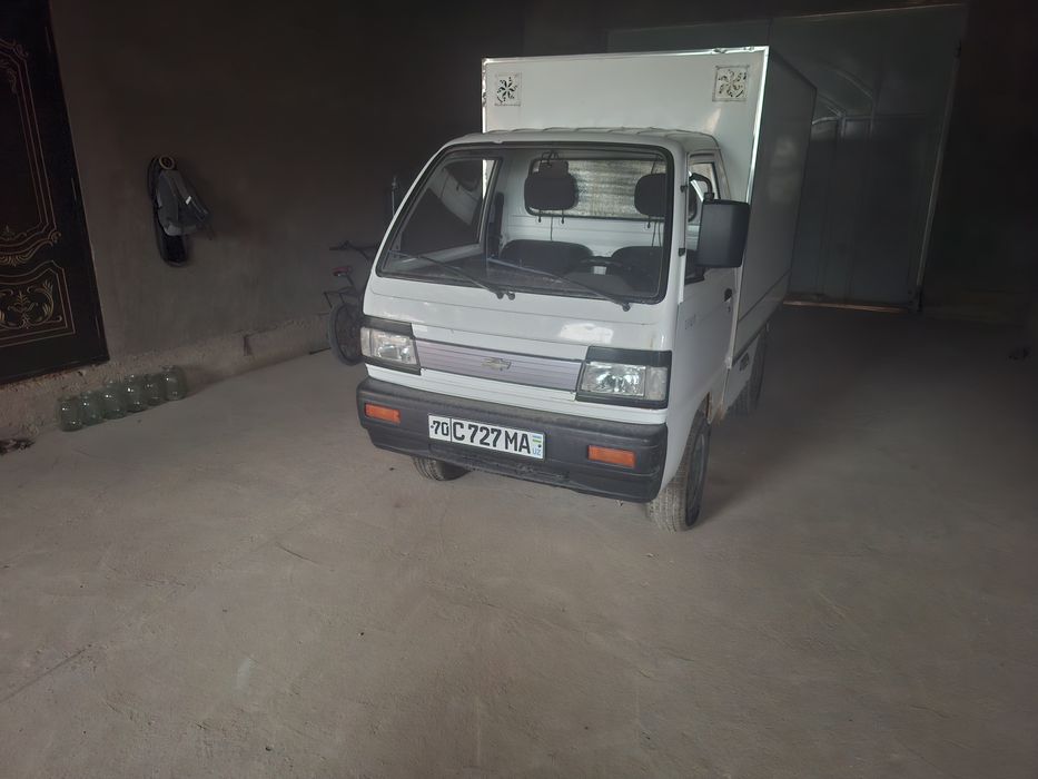 Chevralet labo yuk furgon