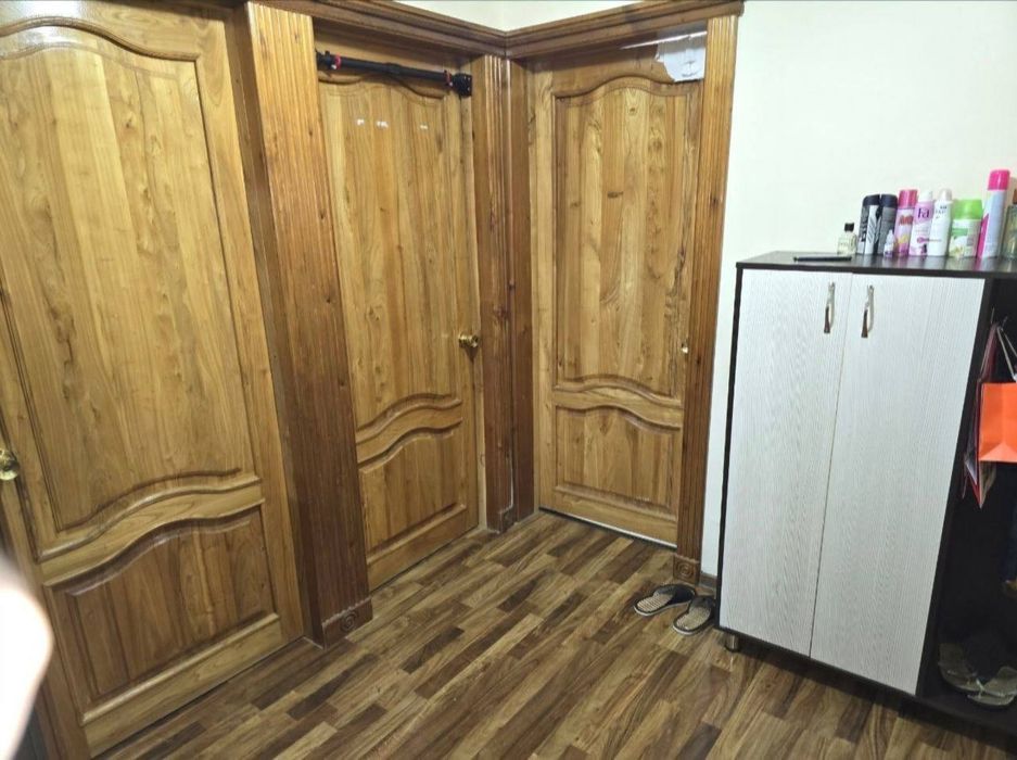 Аккурганская  3/1/4 77 серия 75м²